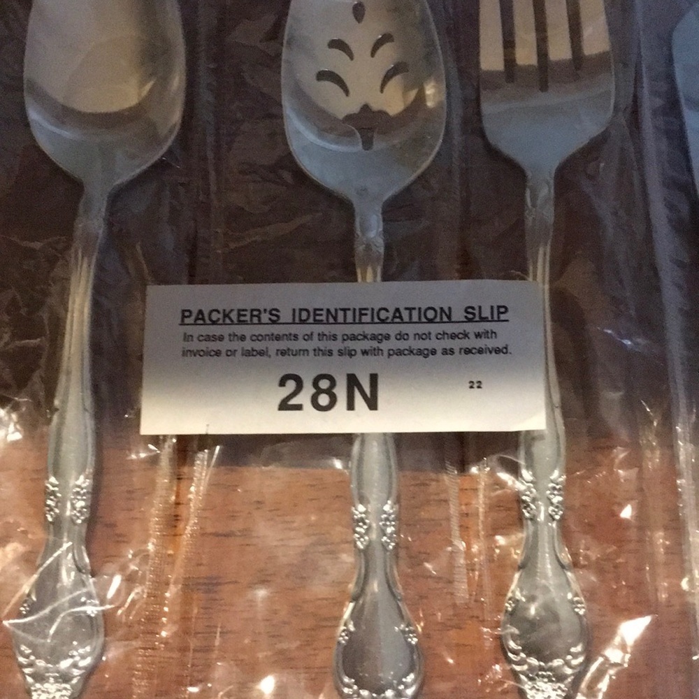 Oneida 6 piece hostess-affection - Picture 4 of 5